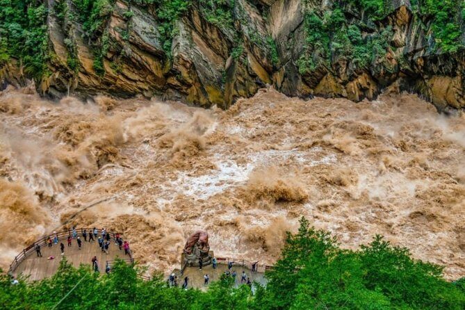 Private Lijiang Day Trip to Upper Tiger Leaping Gorge and Black Dragon Pool - Who Would Love This Tour?
