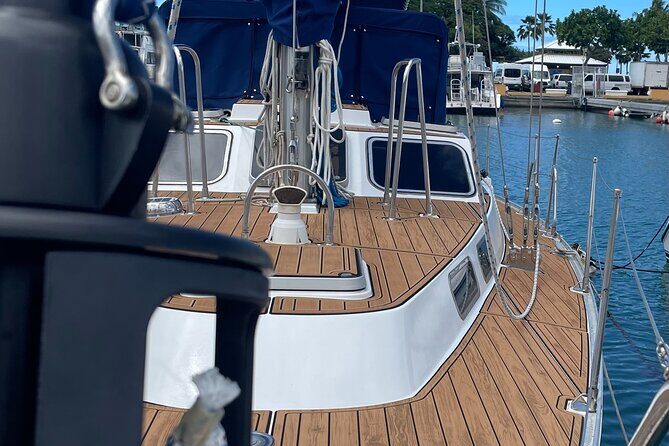 Private Luxury Sailboat Charters of Honolulu - The Experience in Detail