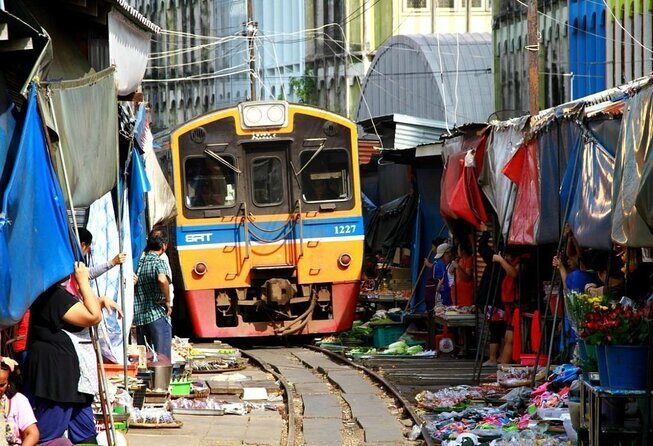 Private Maeklong Railway Market and Amphawa Day Tour from Bangkok - Key Points