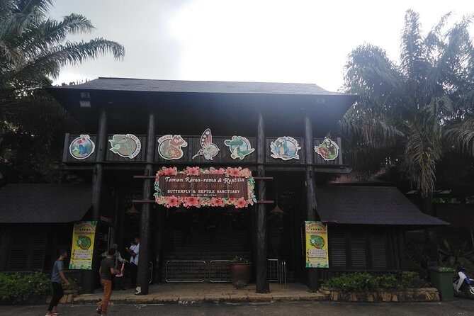 Private Malacca Day Trip (Price Based Per Car) - Free Time and Personal Exploration