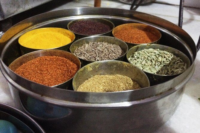 Private Market Tour & Vegetarian Cooking Class & Meal in a Local Jaipur Home - Transitioning to the Home Kitchen