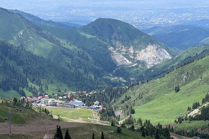 Private: Medeu, Shymbulak, Cathedral, 28's park, sunset Koktobe - Authentic Experiences and Authenticity
