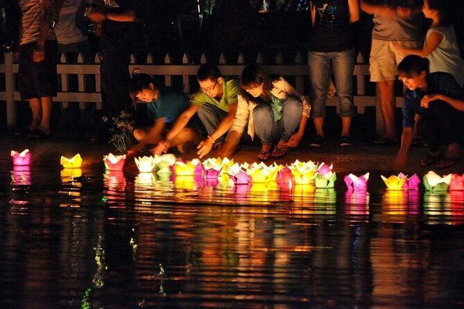 Private Night Boat Trip and Floating Lantern on Hoi An River - FAQ