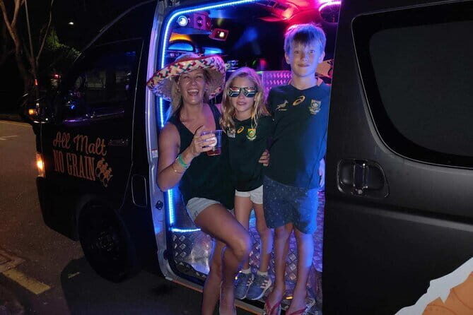 Private Party Bus Shared Tour in Singapore - The Sum Up