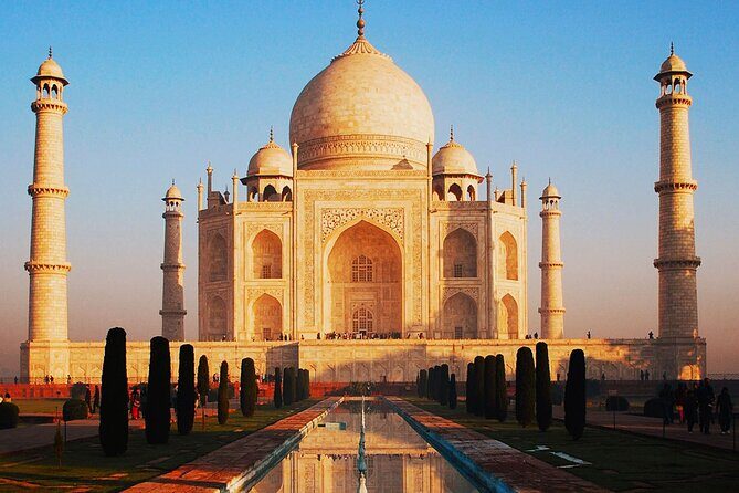 Private Same Day Tour To Taj Mahal From Delhi By Car - First Stop: The Taj Mahal