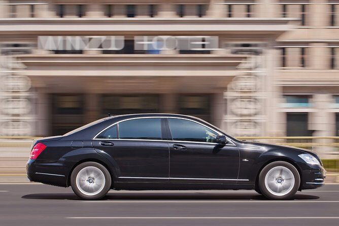 Private Sedan New York City Airport Departure Transfer - Punctuality and Reliability