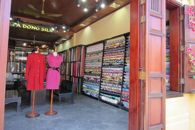 Private Shanghai City Day Tour with Best Highlights and Shopping - What Real Travelers Say