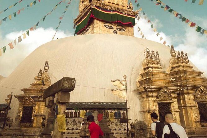 Private Short Hiking Trip to Syambhunath Stupa from Thamel - Authentic Insights & Reviewer Highlights