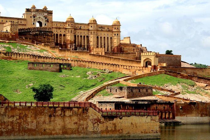 Private Sightseeing Day Tour from Jaipur to Delhi - Jantar Mantar: The Astronomical Marvel