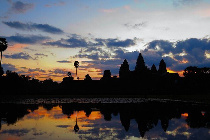 Private Sunrise & Angkor Complex by English Speaking Van Driver - What to Expect