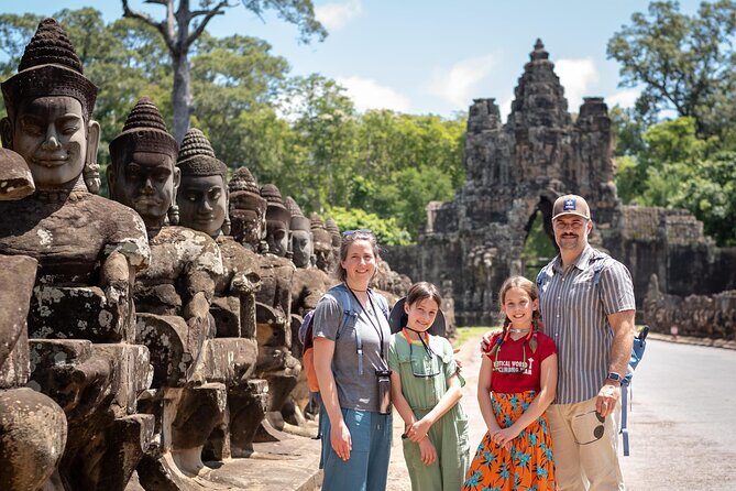 Private sunrise 'small tour' of Angkor Wat with car or van & Guide - Transportation and Guide Experience