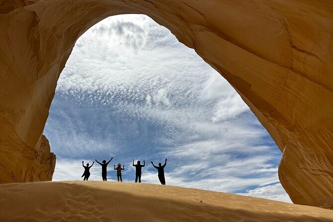 Private Sunset Guided Tour to Great Chamber by Four-Wheel Drive - The Experience in Detail