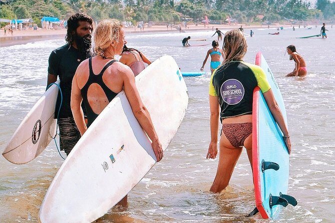 PRIVATE Surf Lesson for Intermediate - Why Weligama Is a Great Choice