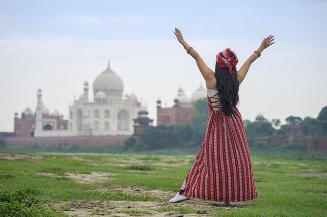 Private Taj Mahal Day Trip From New Delhi with 5-Star Lunch - Luxurious Lunch at DoubleTree by Hilton Agra