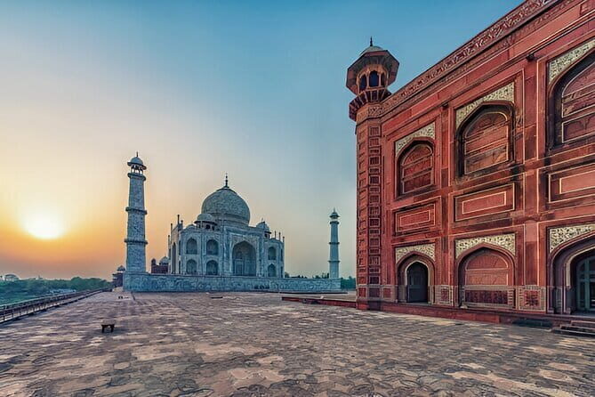 Private Taj Mahal Sunrise Tour and Agra Sightseeing from Delhi - What Sets This Tour Apart