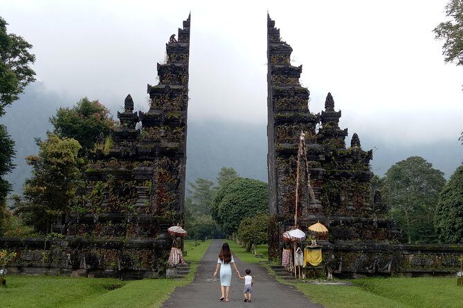 Private Tour: Handara Iconic Gate, rice terrace & Ulundanu Temple - Why Choose This Tour?
