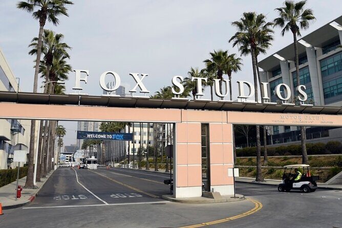 Private Tour of Los Angeles' Top Attractions - The Value and Cost Analysis