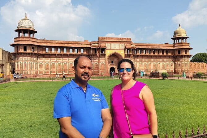 Private Tour of Taj Mahal, Agra Fort & Baby Taj with Agra Pick-up - Exploring Agra Fort