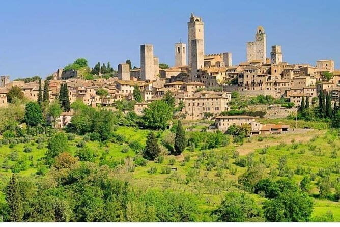 PRIVATE TOUR "Sweet Hills of Chianti and San Gimignano" with Lunch & 2 Tastings - Authentic Experiences and Hidden Gems