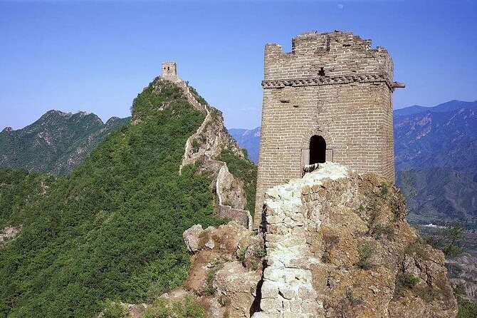 Private Tour to Gubei Water Town and Simatai Great Wall with Cable Car and Lunch - Who Should Consider This Tour?