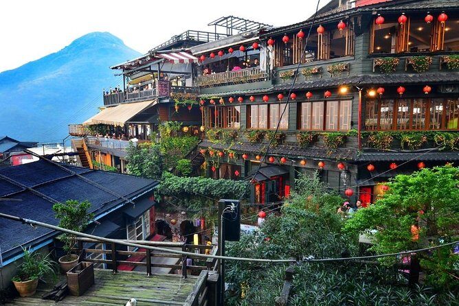Private Tour to Jiufen, Yehliu Geopark, and Pingxi - Value and Who Will Love This Tour