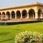 Private Tour to Taj Mahal and Agra From Delhi by Car - Who Should Book This Tour?
