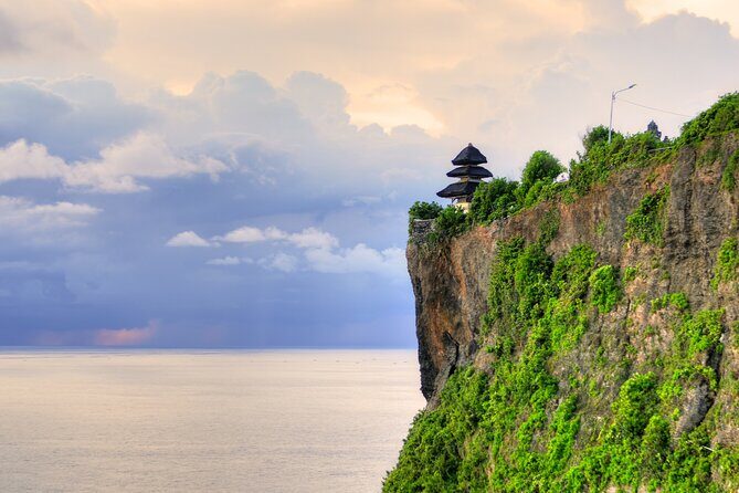 Private Tour: Uluwatu Temple & Southern Bali Highlights - Detailed Breakdown of the Itinerary