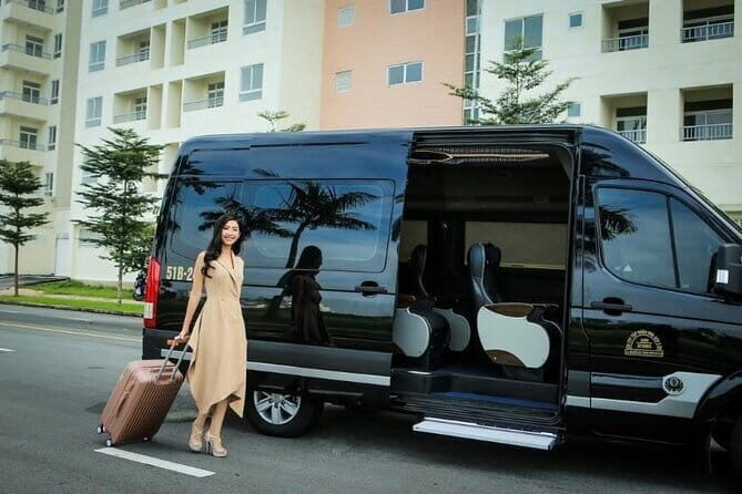 Private Transfer Between Hanoi Airport and Hanoi Old Quarter CTS - The Sum Up