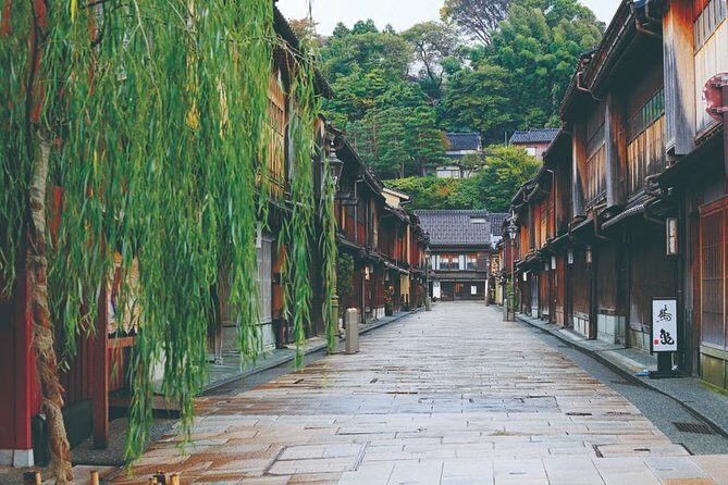 Private Transfer from Takayama to Kanazawa Including Shirakawago - Why Choose a Private Transfer?