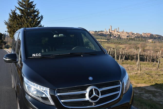Private Tuscany Tour from Florence Including the Leaning Tower of Pisa and Sangimignano - Stop 2: San Gimignano
