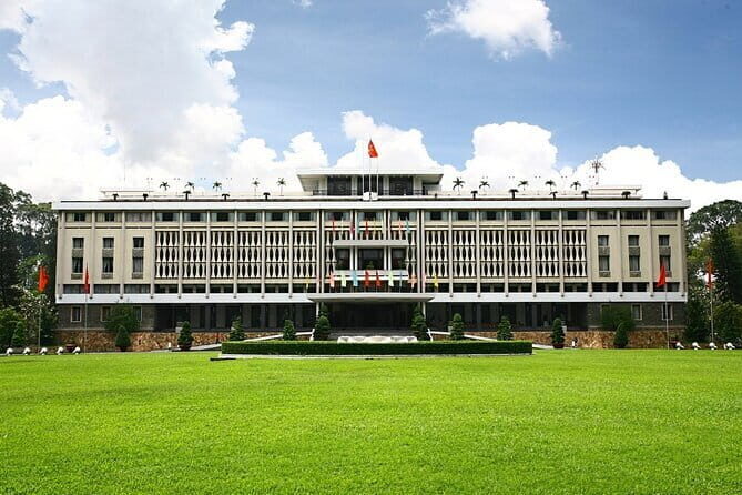 Sai Gon City Tour and Dinner On Cruise Half Day - Final Thoughts: Who Will Love This Tour?