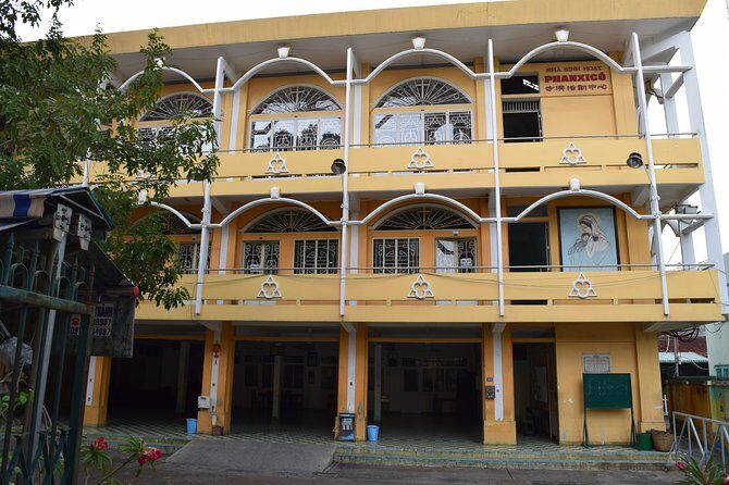 Saigon City One Day Discover By Cyclo Ride Private Tour With Guide - FAQs