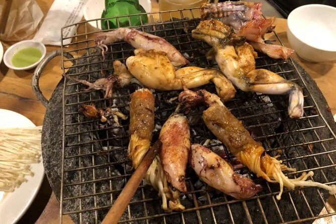 Saigon Night Walking local Street Food Tour with local Student - Who Should Consider This Tour?