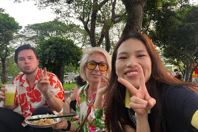 Saigon Street Food By Night - Foodie City Private Tour With Local Guide - The Food, Guides, and Authenticity