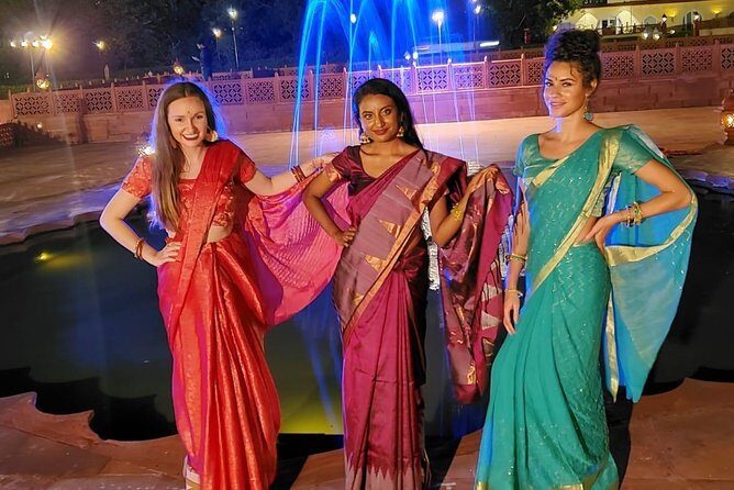 Saree Draping - Timeless elegance of traditional Indian Saree - An In-Depth Look at the Saree Draping Experience in Jaipur