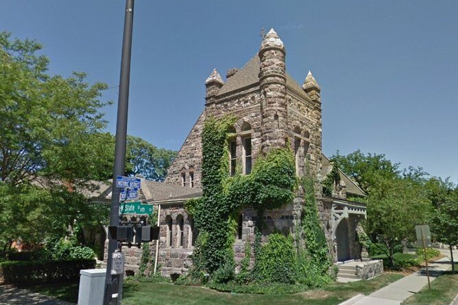Self-Guided Ann Arbor Scavenger Hunt: Ann Arbor Adventure - The App and Photo Challenges