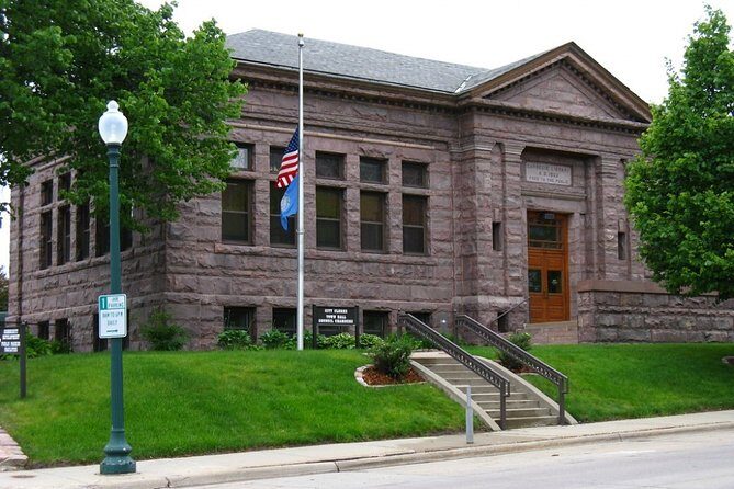 Self-Guided Scavenger Hunt: Rock and Roll Through Sioux Falls - Who This Tour Is Best For