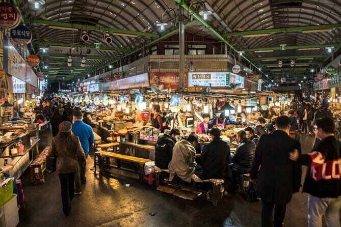 Seoul Foodie Walking Tour - Scenic Break at Cheonggyecheon Stream