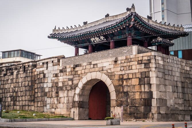 Seoul : Sindang-dong Occult Tour - Discovering Seoul’s Haunted Past