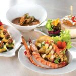 Shangri-La Hotel's Salathip Thai Restaurant Experience - Best for Who?