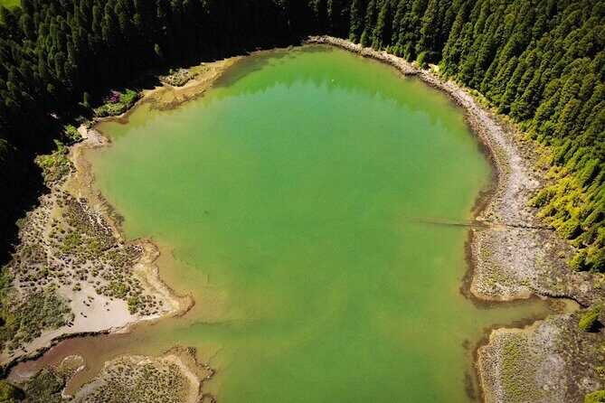 Shore Excursions to the volcano and crater of Lagoa das Sete Cidades - Who Should Consider This Tour?