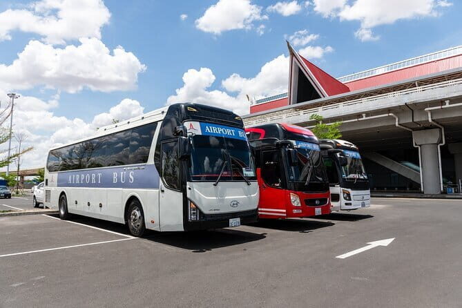 Siem Reap International Airport Shared Shuttle Bus Transfer - What the Ride Looks Like