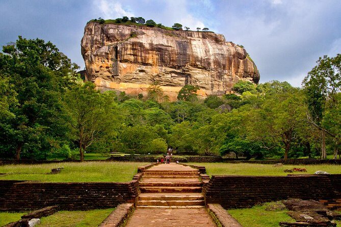 Sigiriya city tour from Negombo & Colombo with traditional Lunch. - Village Life at Sigiriya Craft Village