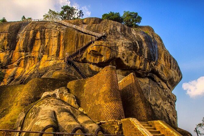 Sigiriya Rock & Cave Temple with Jeep Safari Private Day Trip - Why the Price Reflects Good Value