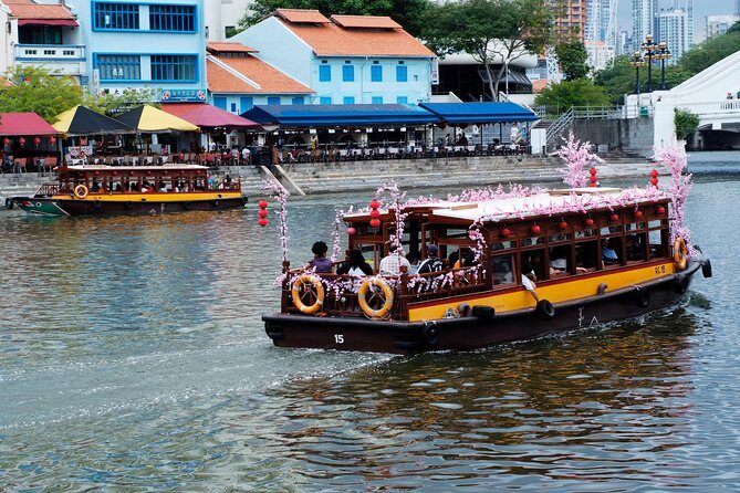 Singapore Group History & Culture Walking Tour - Starting Point: Civic District at 3:30 pm