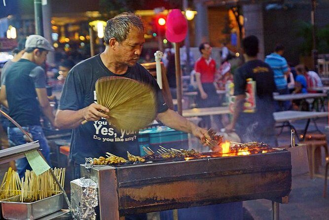 Singapore Nightlife: Street Food, Night Views and Drinks - The Sum Up