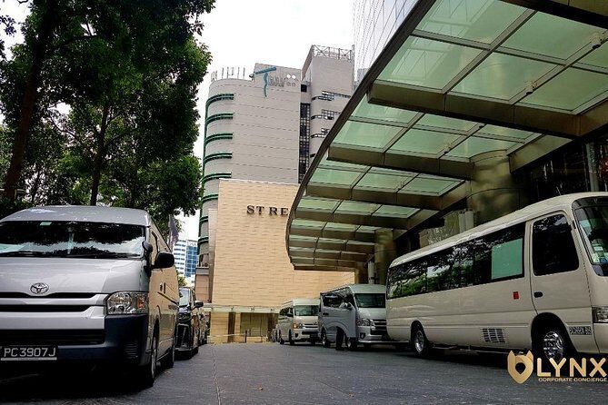 Singapore Premium Chauffeur Airport Arrival or Departure Limousine services - Why Choose This Service?
