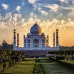 Skip-the-Line Taj Mahal VIP Entrance Tour - Visiting the Taj Mahal: Exterior and Interior Highlights