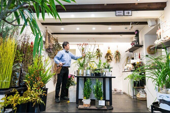 Special Ikebana Experience Guided by an Ikebana Master, Mrs. Inao - Who Will Love This Experience?