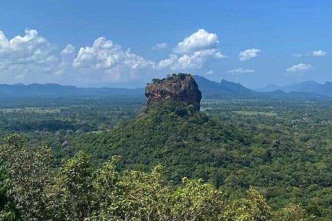 Sri Lanka Private Tour Guide, Driver with Car - The Price and Value Proposition